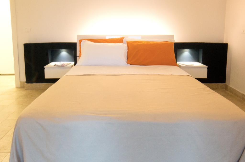 Melus Maris Hostal Syracuse Habitación foto