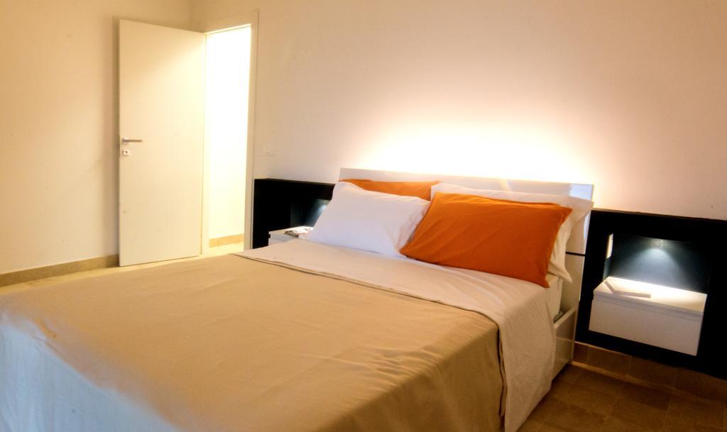 Melus Maris Hostal Syracuse Habitación foto