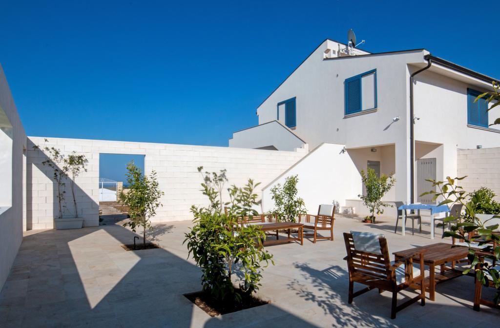 Melus Maris Hostal Syracuse Exterior foto